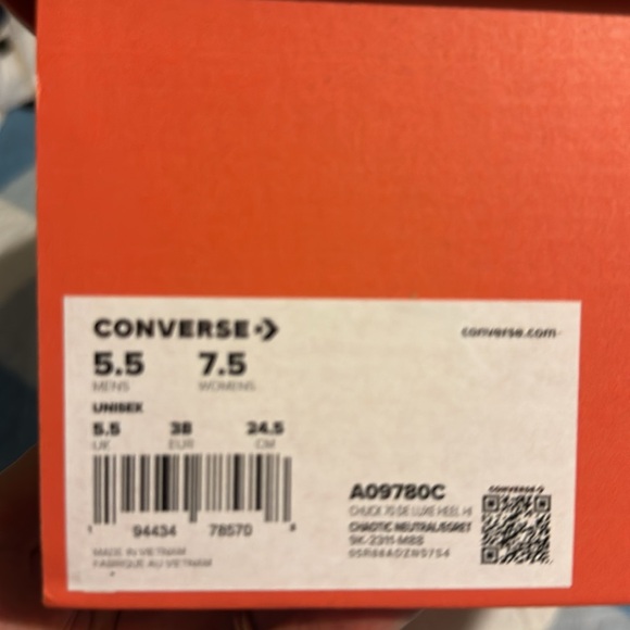 NWT Converse Chuck 70 De Luxe Heel Satin - Picture 14 of 16